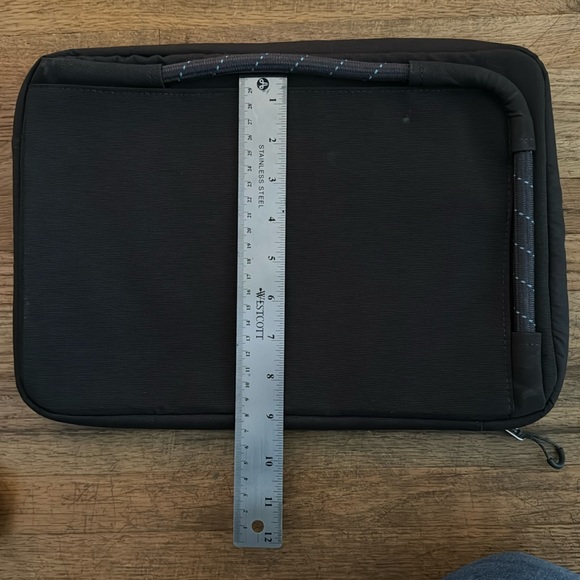 stm computer bag with padded computer case - Picture 14 of 15